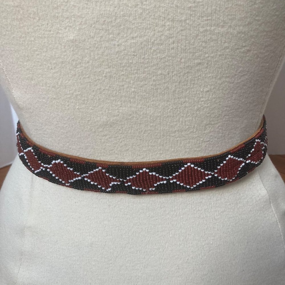 Vintage Hand Beaded Leather Belt Womens Large Red Black Southwestern Rodeo - Picture 9 of 9